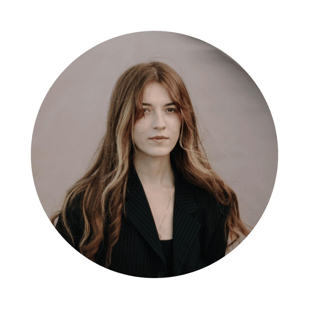 Sarah Mitchell Lartis Furniture Review